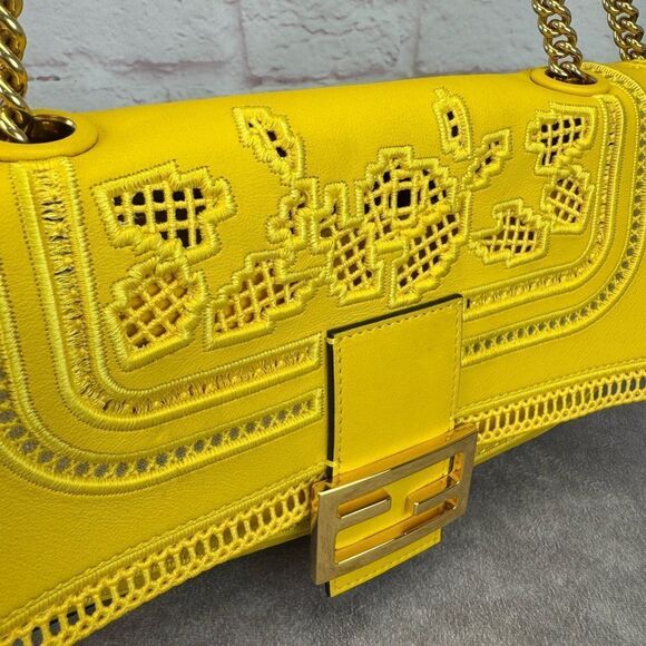 Fendi Lace Yellow Chain Baguette Shoulder Bag - Picture 3 of 16